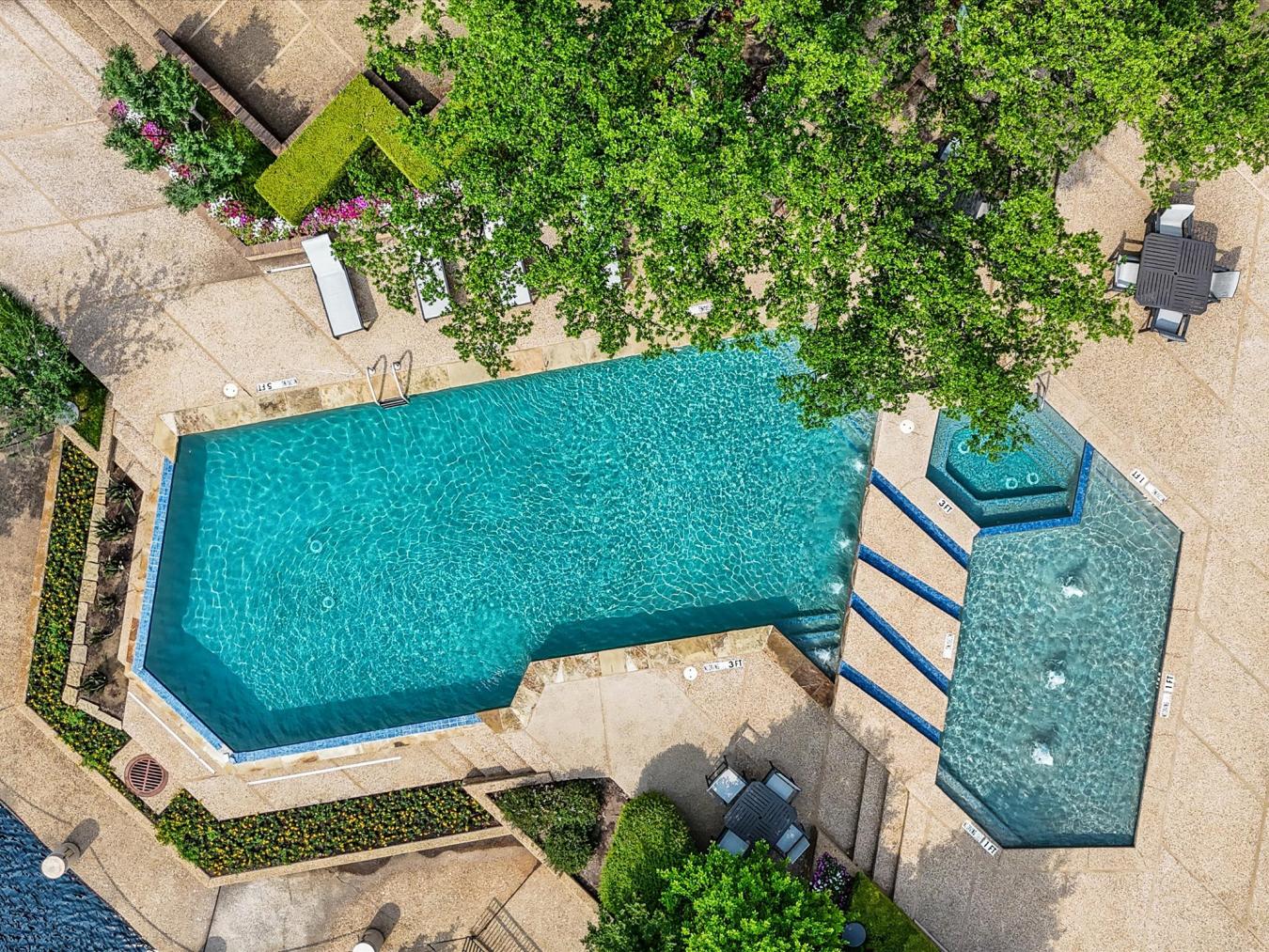 Dallas, Dallas, 75225, United States, 4 Bedrooms Bedrooms, ,5 BathroomsBathrooms,Residential,For Sale,1912964