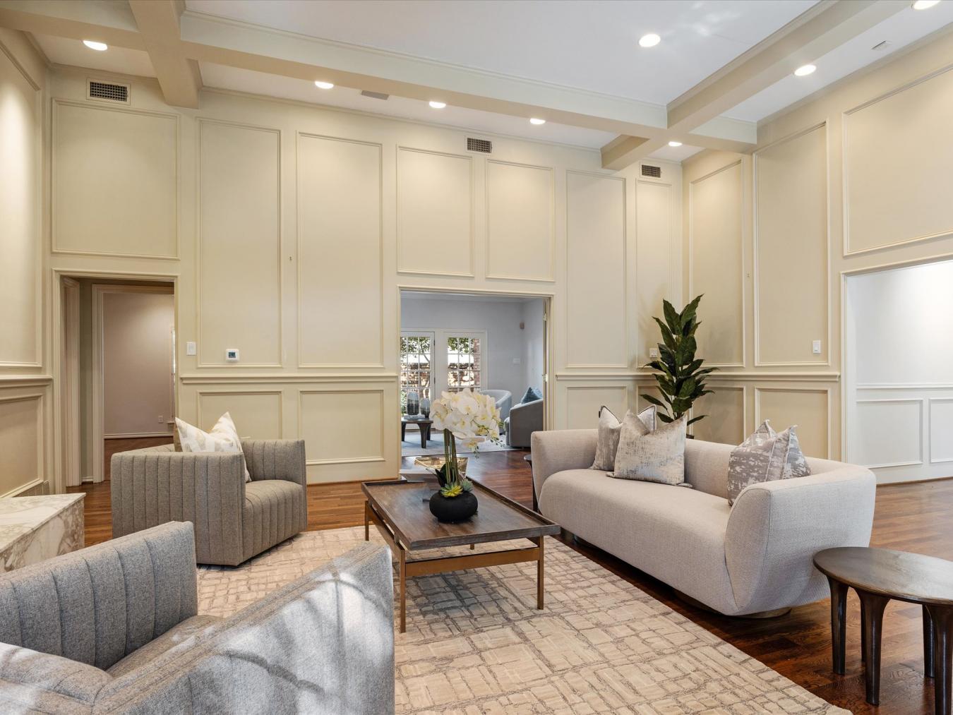 Dallas, Dallas, 75225, United States, 4 Bedrooms Bedrooms, ,5 BathroomsBathrooms,Residential,For Sale,1912964