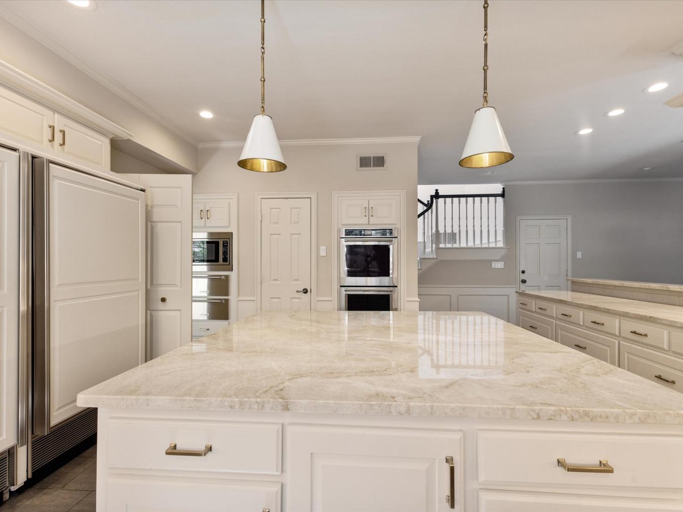 Dallas, Dallas, 75225, United States, 4 Bedrooms Bedrooms, ,5 BathroomsBathrooms,Residential,For Sale,1912964