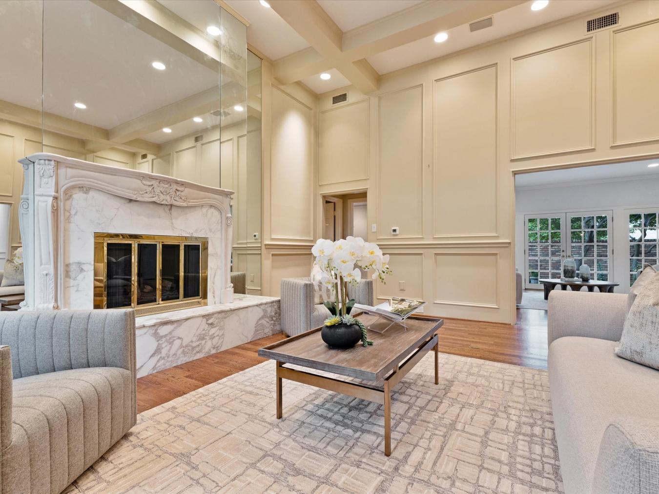 Dallas, Dallas, 75225, United States, 4 Bedrooms Bedrooms, ,5 BathroomsBathrooms,Residential,For Sale,1912964