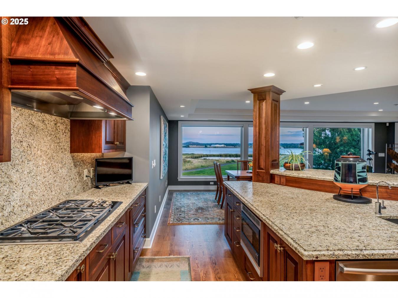 Vancouver, Clark, 98661, United States, 3 Bedrooms Bedrooms, ,2 BathroomsBathrooms,Residential,For Sale,1912962