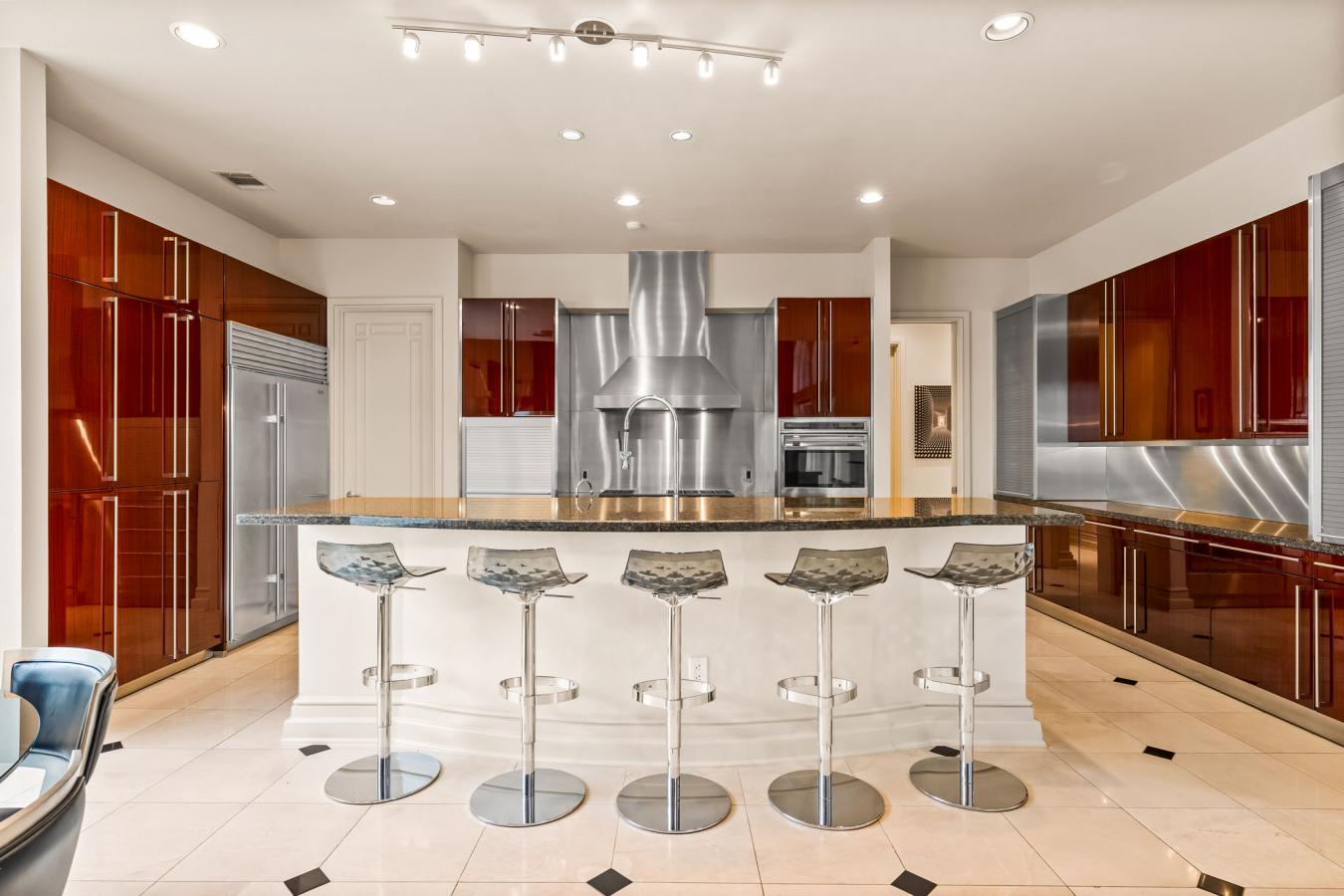 Dallas, Dallas, 75287, United States, 5 Bedrooms Bedrooms, ,5 BathroomsBathrooms,Residential,For Sale,1912961