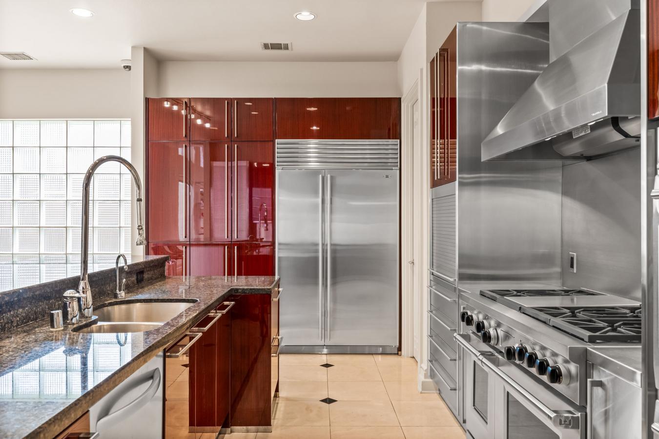 Dallas, Dallas, 75287, United States, 5 Bedrooms Bedrooms, ,5 BathroomsBathrooms,Residential,For Sale,1912961