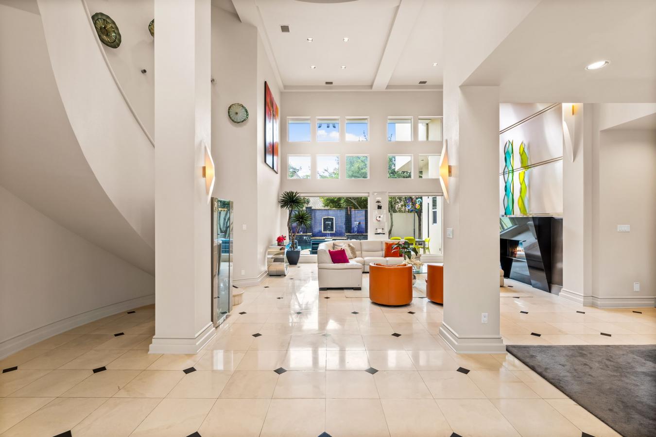 Dallas, Dallas, 75287, United States, 5 Bedrooms Bedrooms, ,5 BathroomsBathrooms,Residential,For Sale,1912961