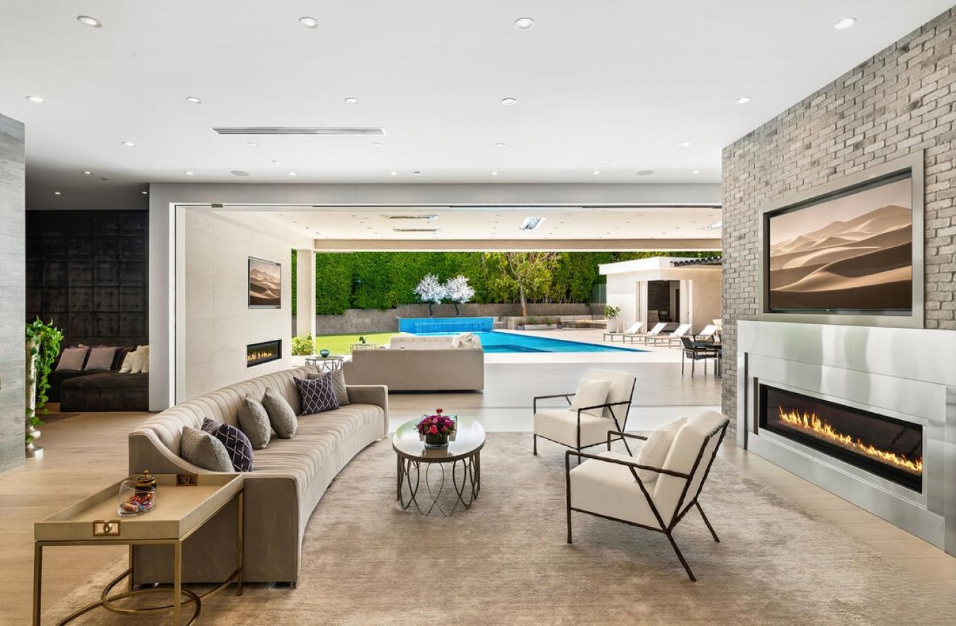 Beverly Hills, California, 90210, United States, 9 Bedrooms Bedrooms, ,13 BathroomsBathrooms,Residential,For Sale,1912959