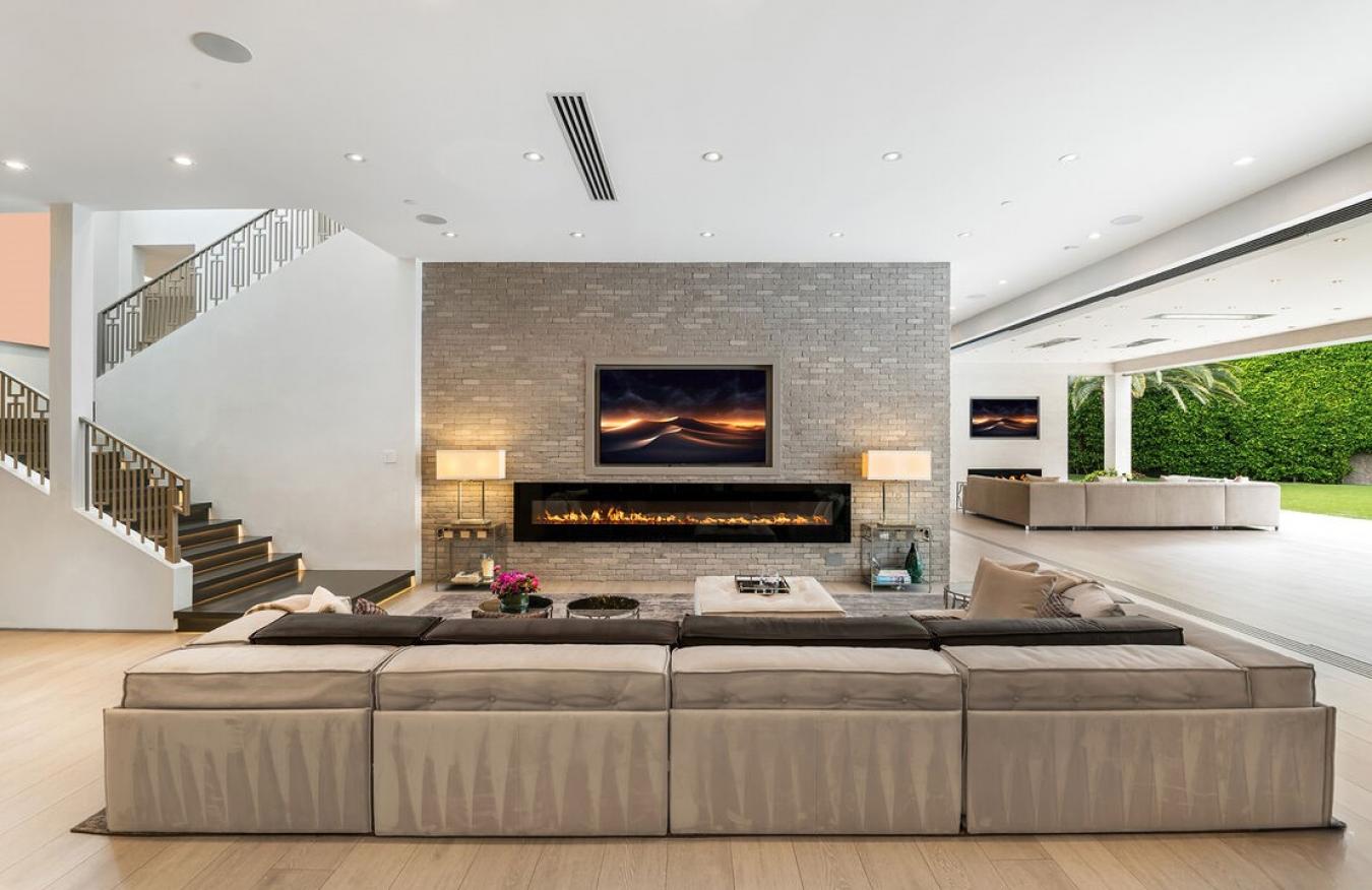 Beverly Hills, California, 90210, United States, 9 Bedrooms Bedrooms, ,13 BathroomsBathrooms,Residential,For Sale,1912959