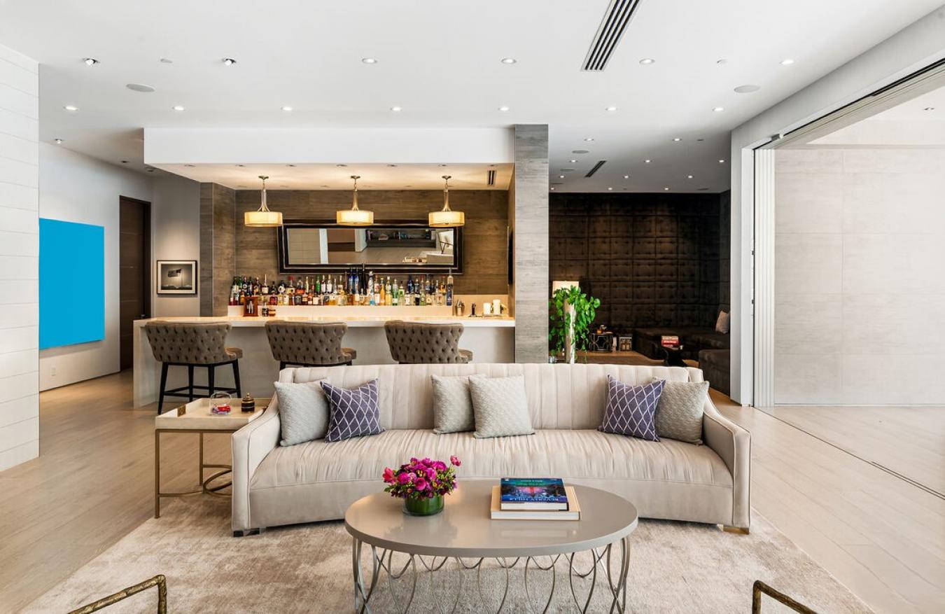 Beverly Hills, California, 90210, United States, 9 Bedrooms Bedrooms, ,13 BathroomsBathrooms,Residential,For Sale,1912959