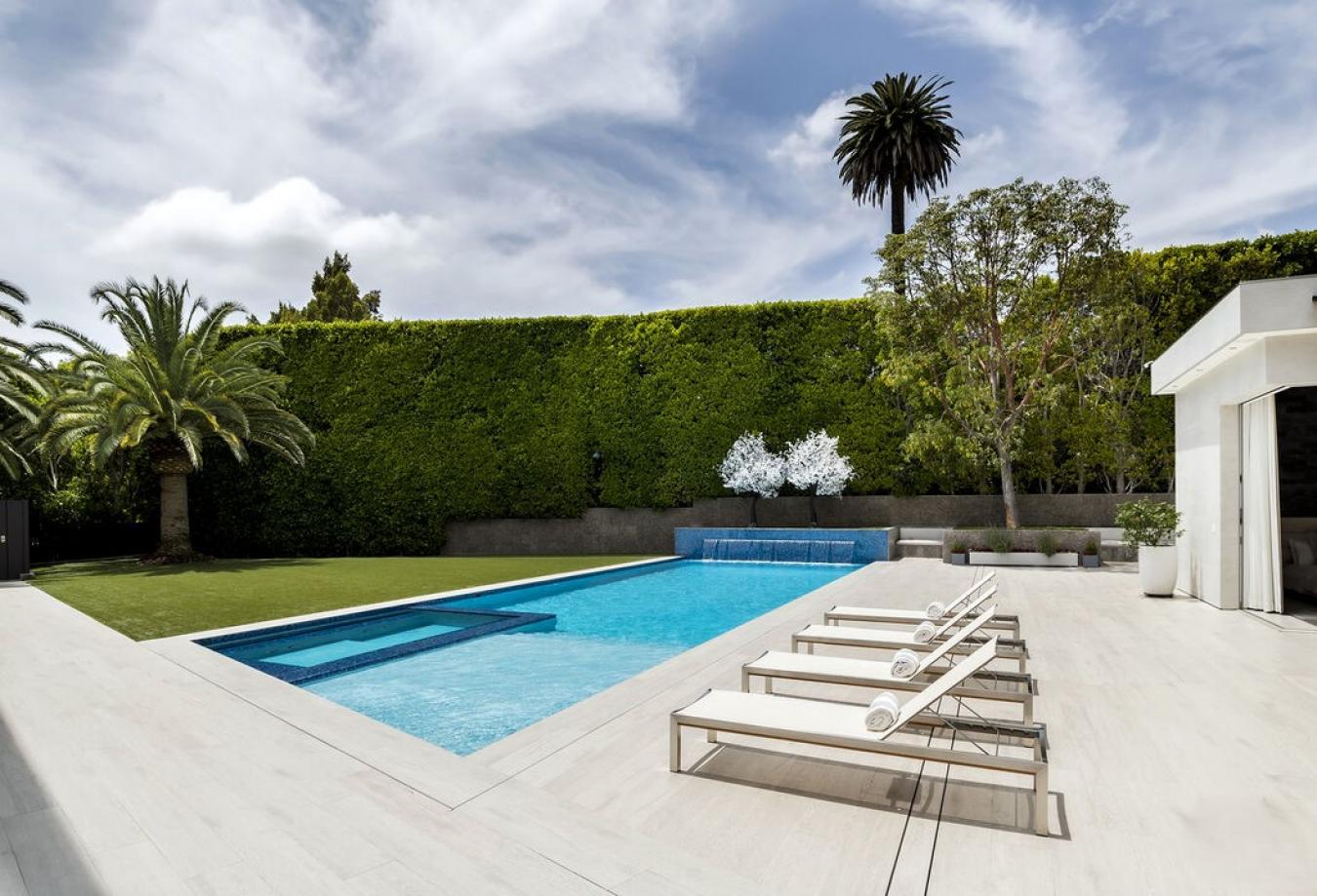 Beverly Hills, California, 90210, United States, 9 Bedrooms Bedrooms, ,13 BathroomsBathrooms,Residential,For Sale,1912959