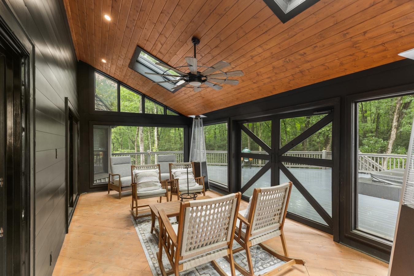 Cashiers, Jackson, 28717, United States, 3 Bedrooms Bedrooms, ,4 BathroomsBathrooms,Residential,For Sale,1912958