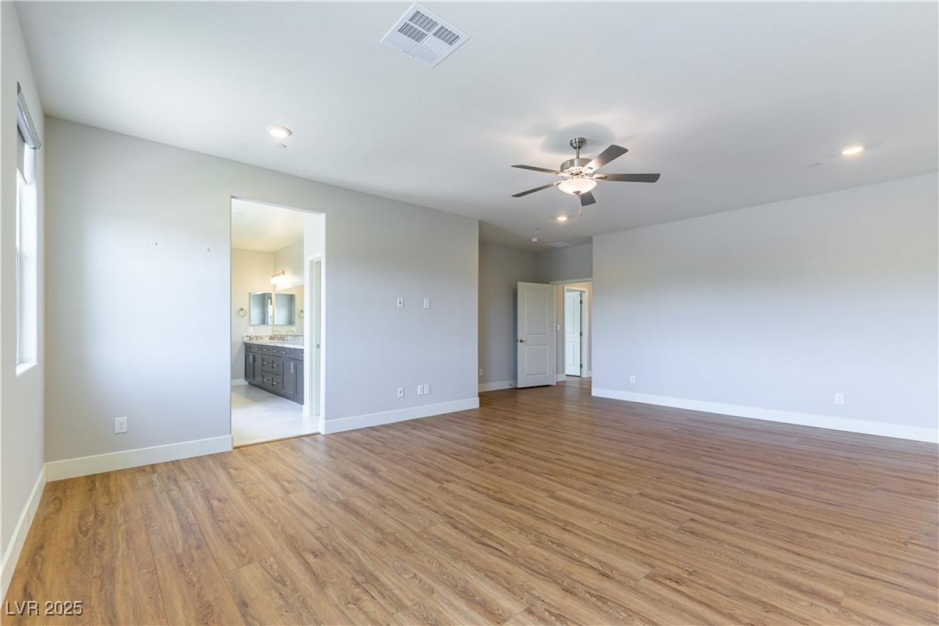 Henderson, Clark, 89011, United States, 6 Bedrooms Bedrooms, ,3 BathroomsBathrooms,Residential,For Sale,1912957