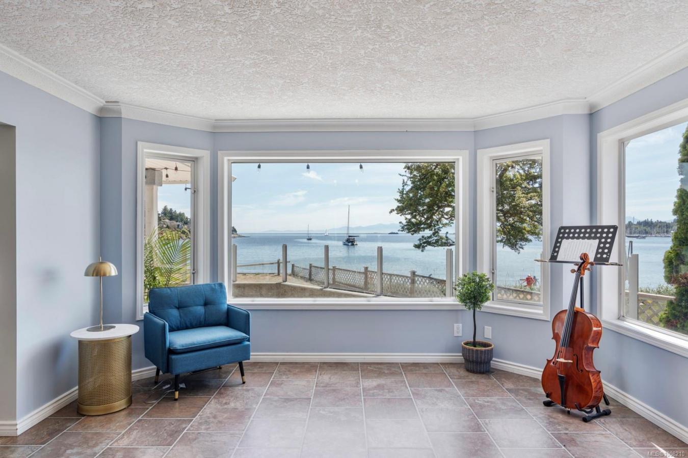 Saanich, Capital Regional District, V8N 4G3, Canada, 4 Bedrooms Bedrooms, ,4 BathroomsBathrooms,Residential,For Sale,1912955