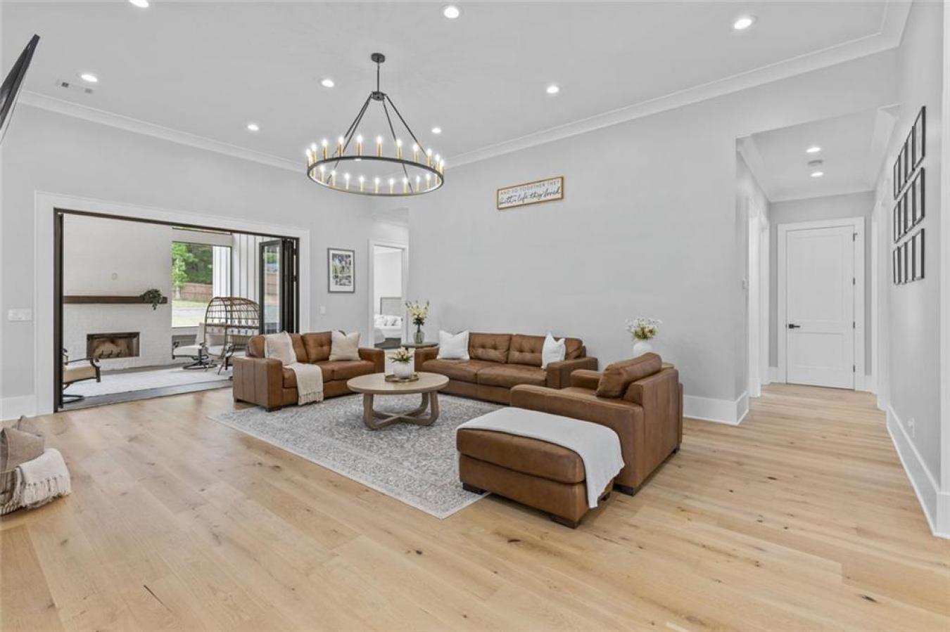 Monroe, Walton - GA, 30656, United States, 5 Bedrooms Bedrooms, ,4 BathroomsBathrooms,Residential,For Sale,1912949