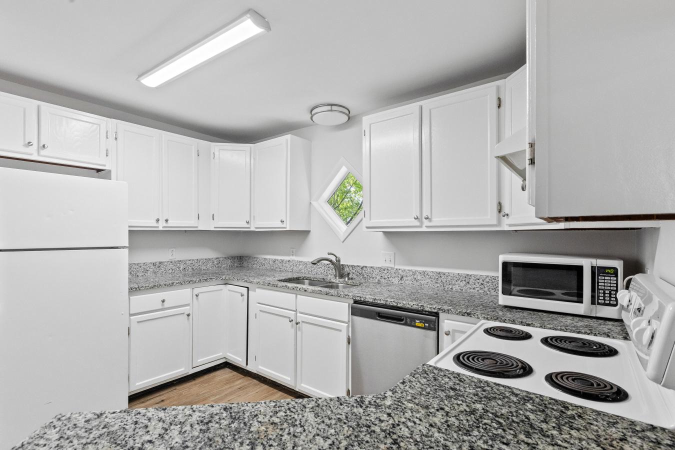 Charleston, Charleston, 29403, United States, ,Residential,For Sale,1912948