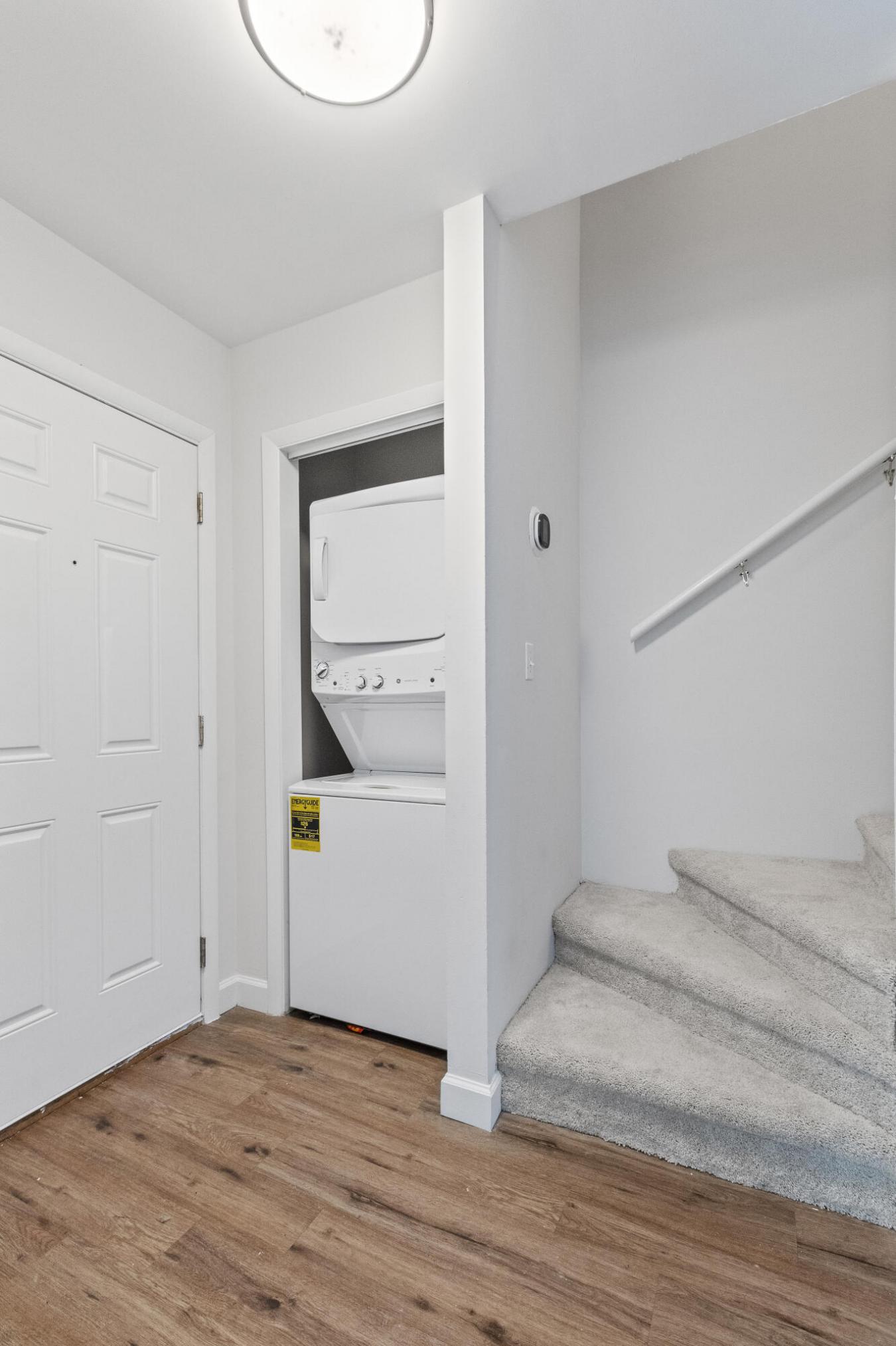 Charleston, Charleston, 29403, United States, ,Residential,For Sale,1912948
