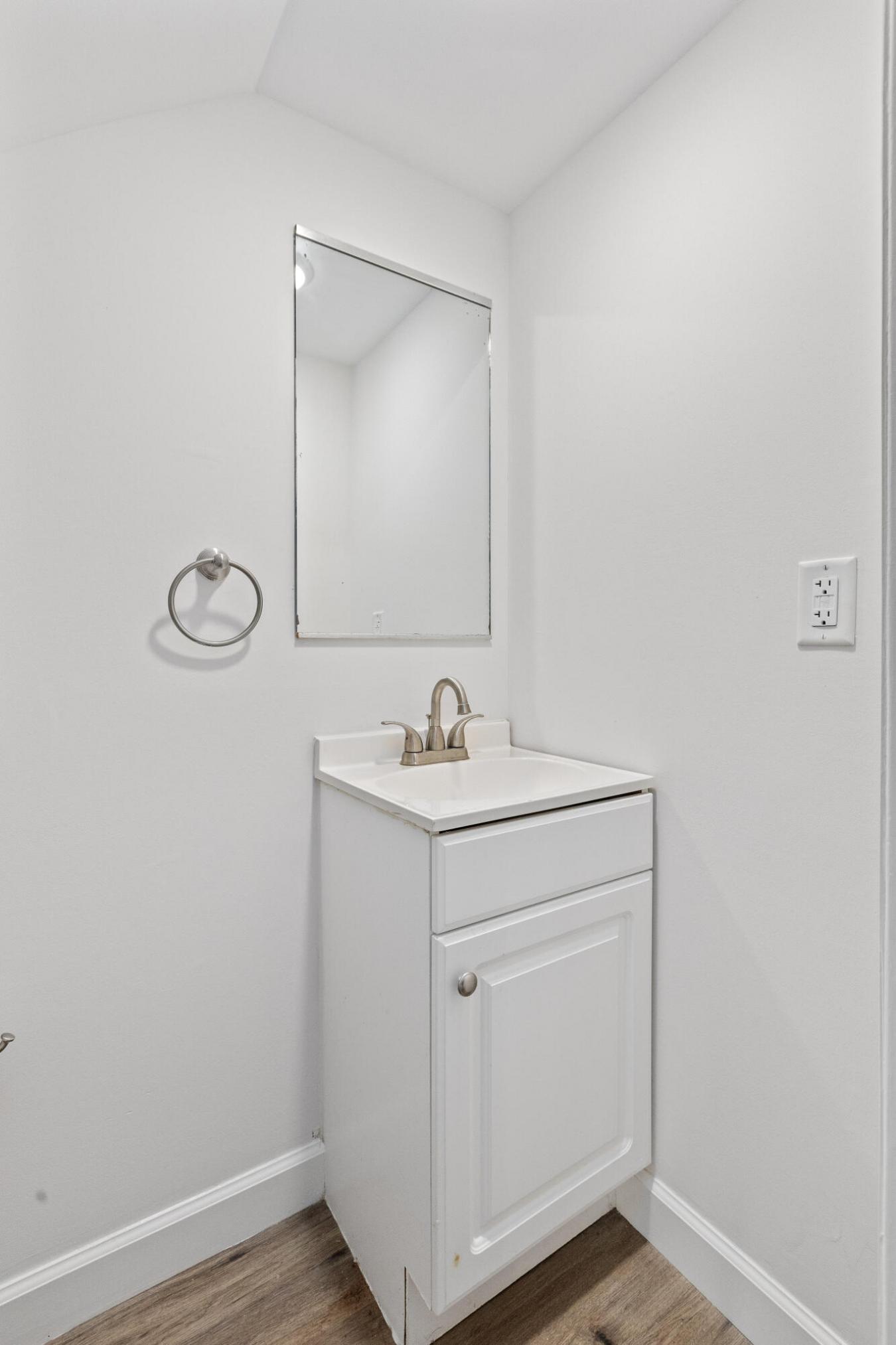 Charleston, Charleston, 29403, United States, ,Residential,For Sale,1912948
