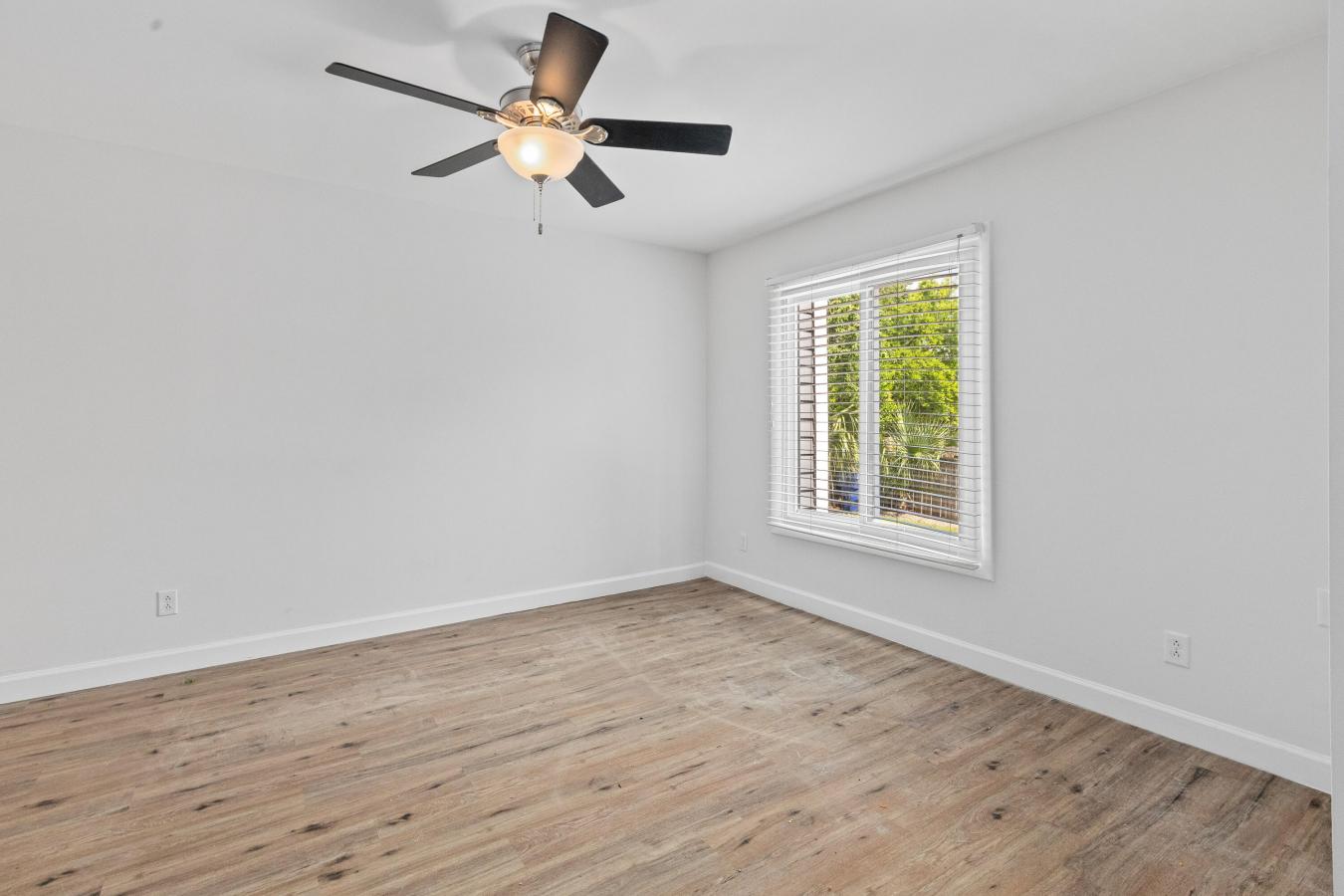 Charleston, Charleston, 29403, United States, ,Residential,For Sale,1912948