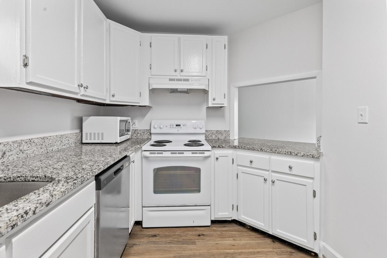 Charleston, Charleston, 29403, United States, ,Residential,For Sale,1912948