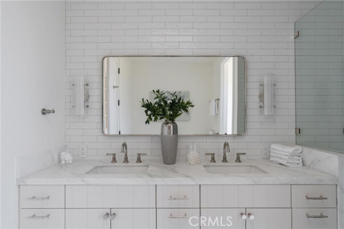Los Angeles, Los Angeles, 90064, United States, 4 Bedrooms Bedrooms, ,3 BathroomsBathrooms,Residential,For Sale,1912946