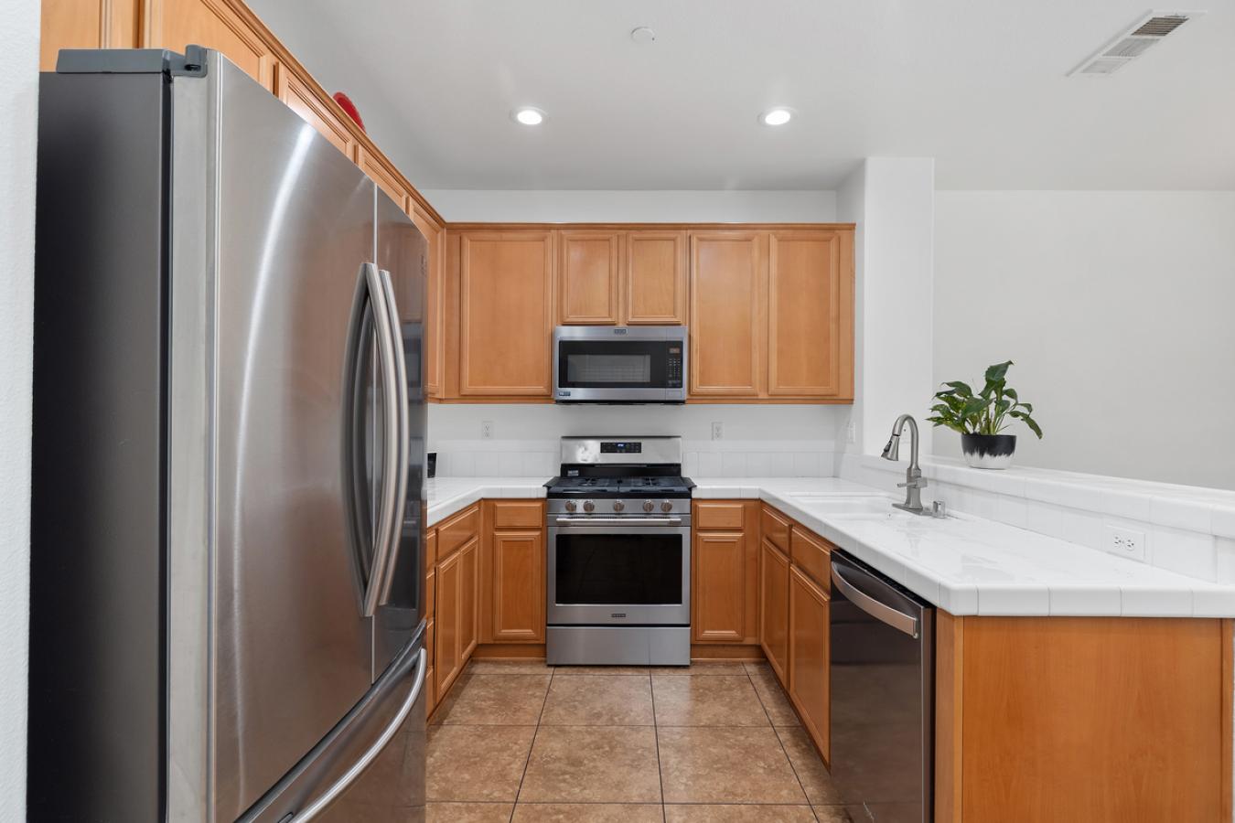 Upland, California, 91786, United States, 3 Bedrooms Bedrooms, ,2 BathroomsBathrooms,Residential,For Sale,1912944