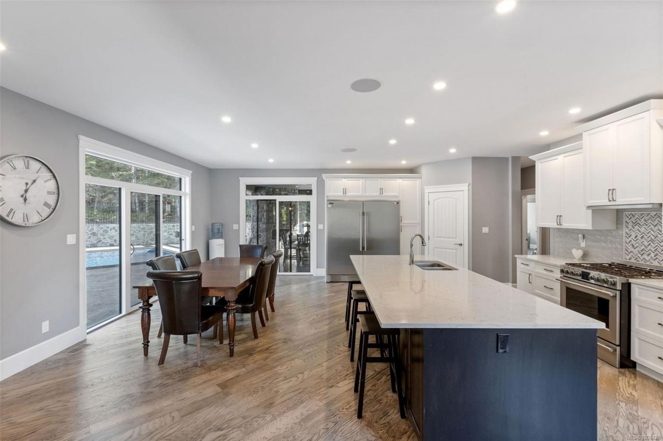 Shawnigan Lake, Cowichan Valley Regional District, V0R 2W1, Canada, 5 Bedrooms Bedrooms, ,5 BathroomsBathrooms,Residential,For Sale,1912942