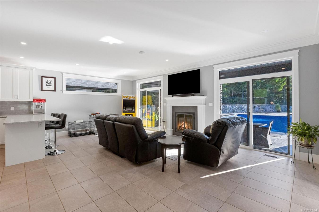 Shawnigan Lake, Cowichan Valley Regional District, V0R 2W1, Canada, 5 Bedrooms Bedrooms, ,5 BathroomsBathrooms,Residential,For Sale,1912942