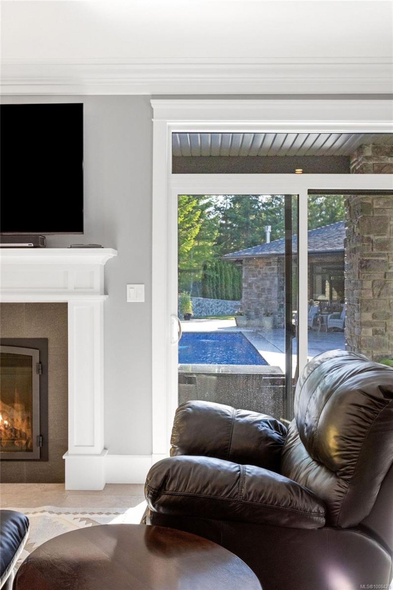 Shawnigan Lake, Cowichan Valley Regional District, V0R 2W1, Canada, 5 Bedrooms Bedrooms, ,5 BathroomsBathrooms,Residential,For Sale,1912942