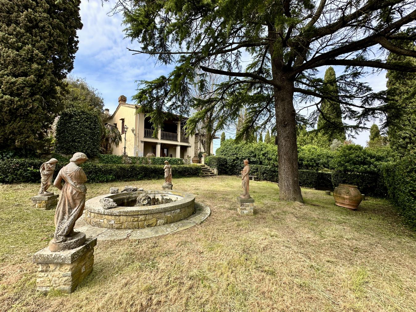 FIRENZE, Firenze, Italy, 7 Bedrooms Bedrooms, ,7 BathroomsBathrooms,Residential,For Sale,1912940