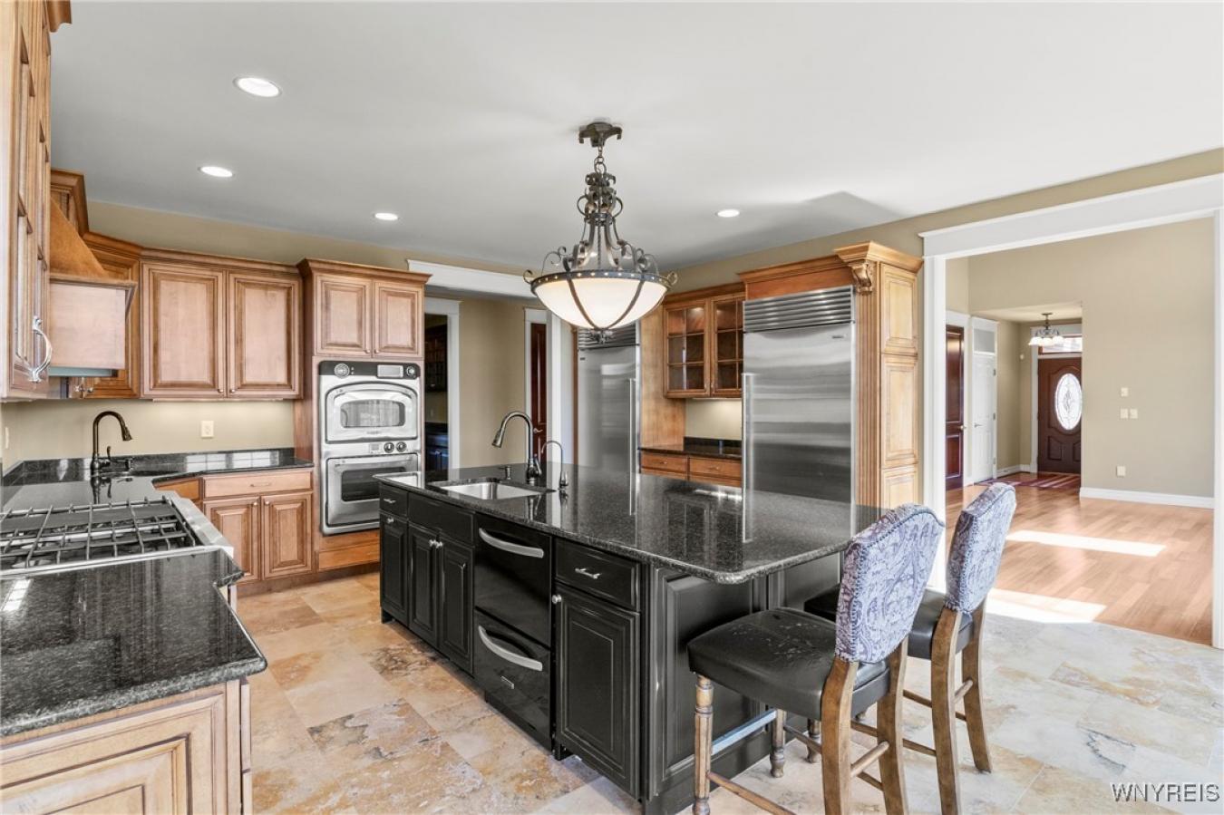 Evans, Erie, 14047, United States, 6 Bedrooms Bedrooms, ,7 BathroomsBathrooms,Residential,For Sale,1912938