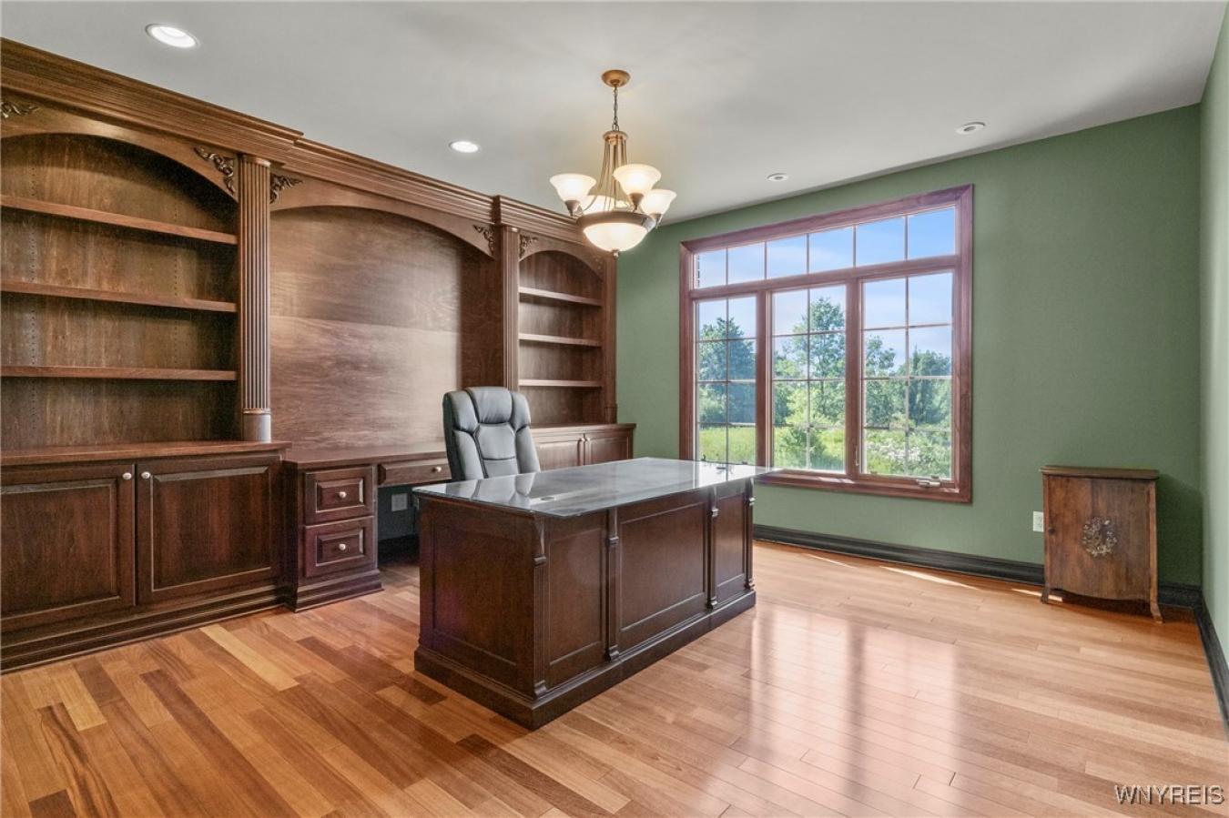 Evans, Erie, 14047, United States, 6 Bedrooms Bedrooms, ,7 BathroomsBathrooms,Residential,For Sale,1912938