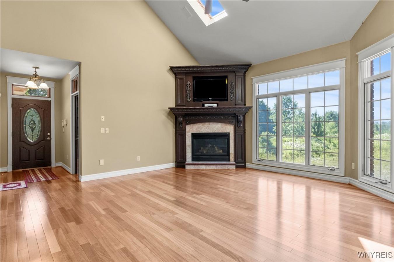 Evans, Erie, 14047, United States, 6 Bedrooms Bedrooms, ,7 BathroomsBathrooms,Residential,For Sale,1912938