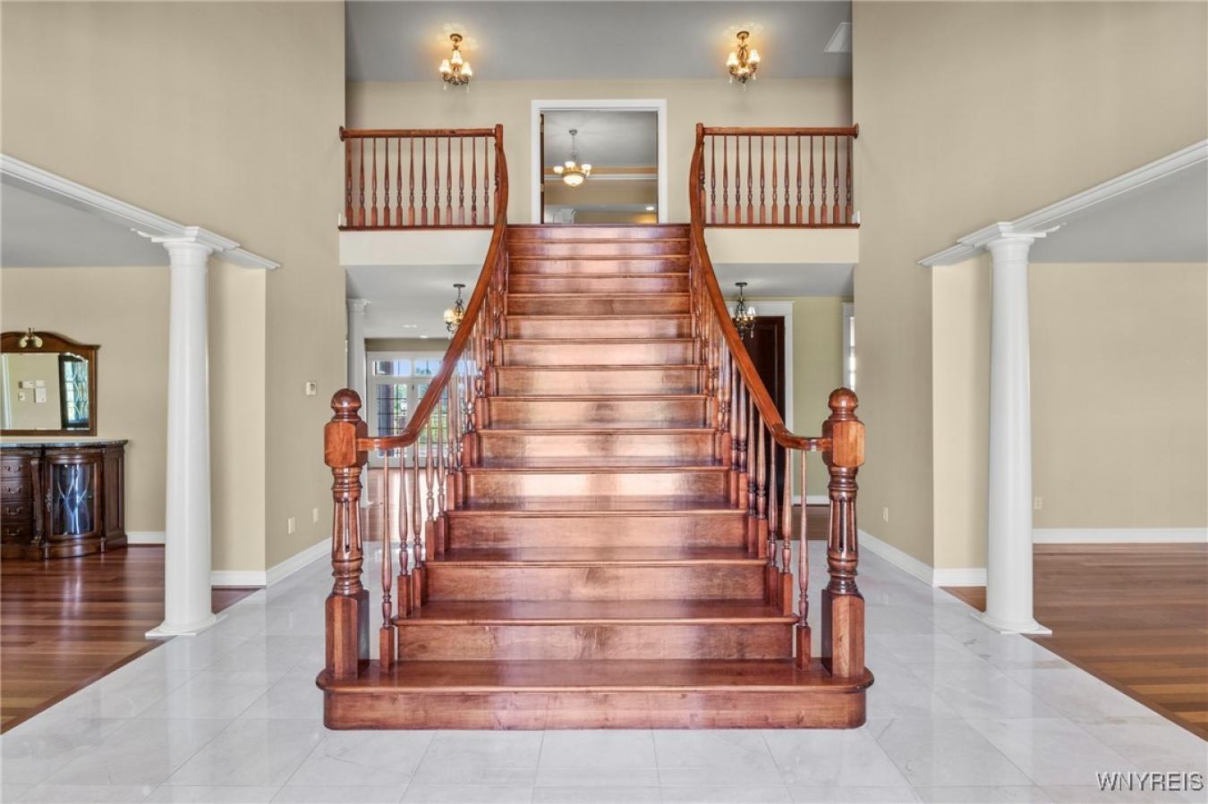 Evans, Erie, 14047, United States, 6 Bedrooms Bedrooms, ,7 BathroomsBathrooms,Residential,For Sale,1912938