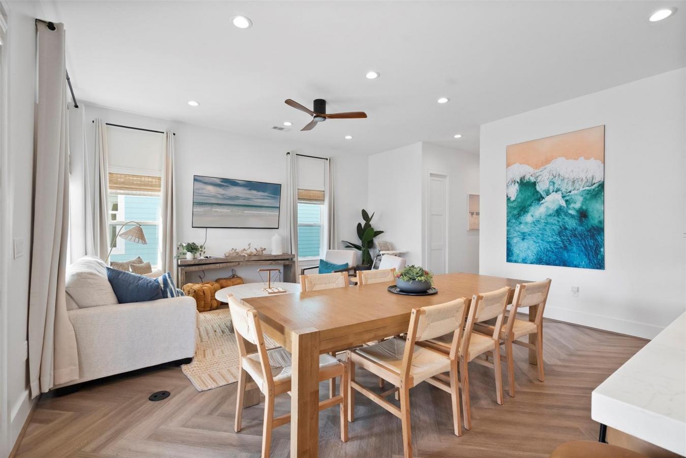 Galveston, Galveston, 77554, United States, 5 Bedrooms Bedrooms, ,5 BathroomsBathrooms,Residential,For Sale,1912937