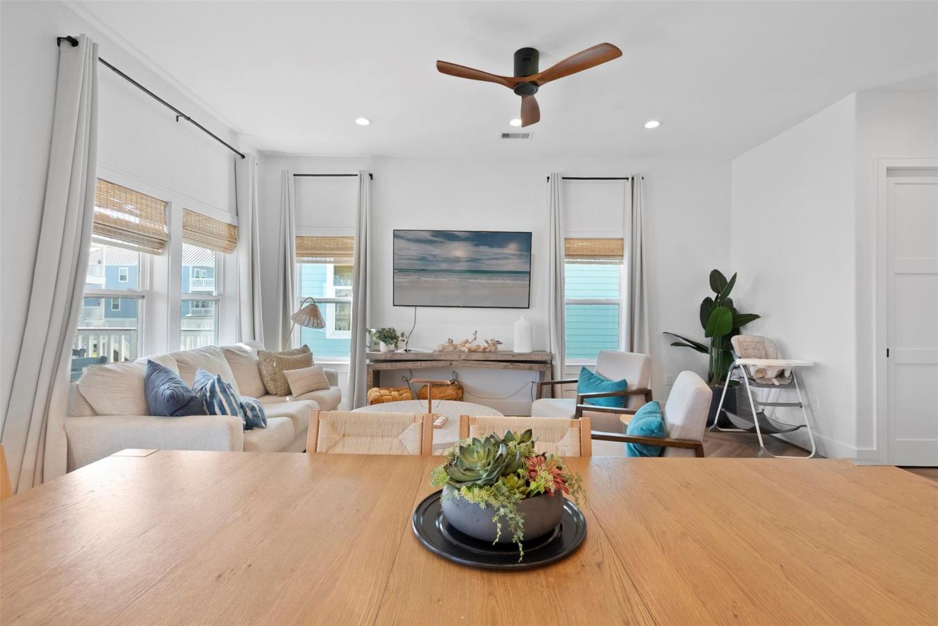 Galveston, Galveston, 77554, United States, 5 Bedrooms Bedrooms, ,5 BathroomsBathrooms,Residential,For Sale,1912937