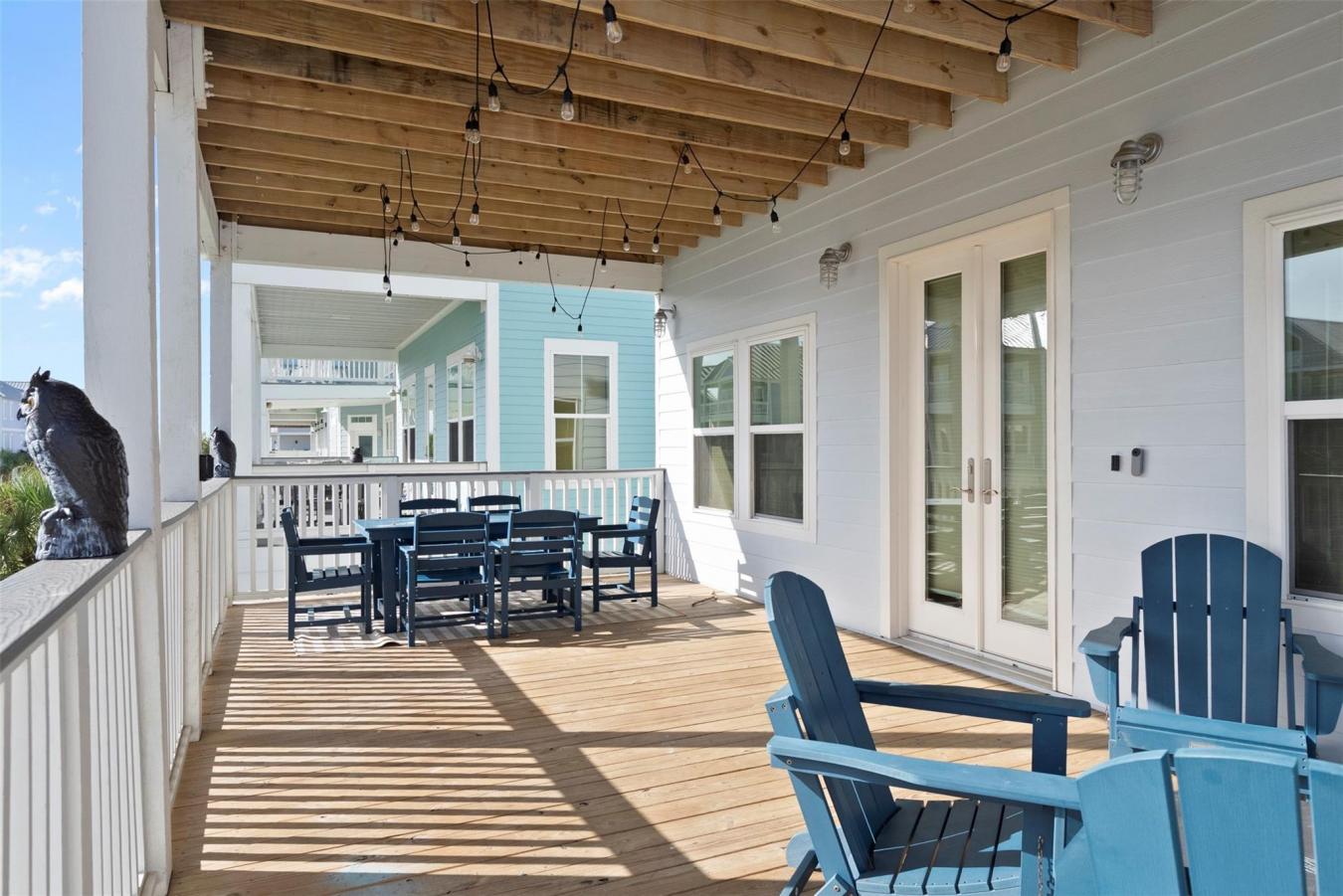 Galveston, Galveston, 77554, United States, 5 Bedrooms Bedrooms, ,5 BathroomsBathrooms,Residential,For Sale,1912937