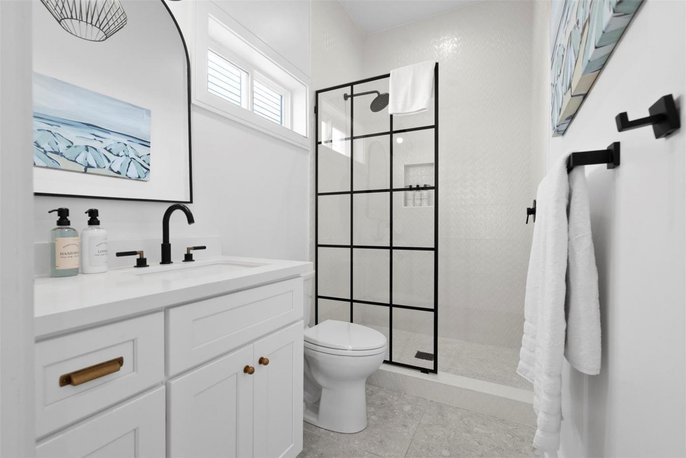 Galveston, Galveston, 77554, United States, 5 Bedrooms Bedrooms, ,5 BathroomsBathrooms,Residential,For Sale,1912937