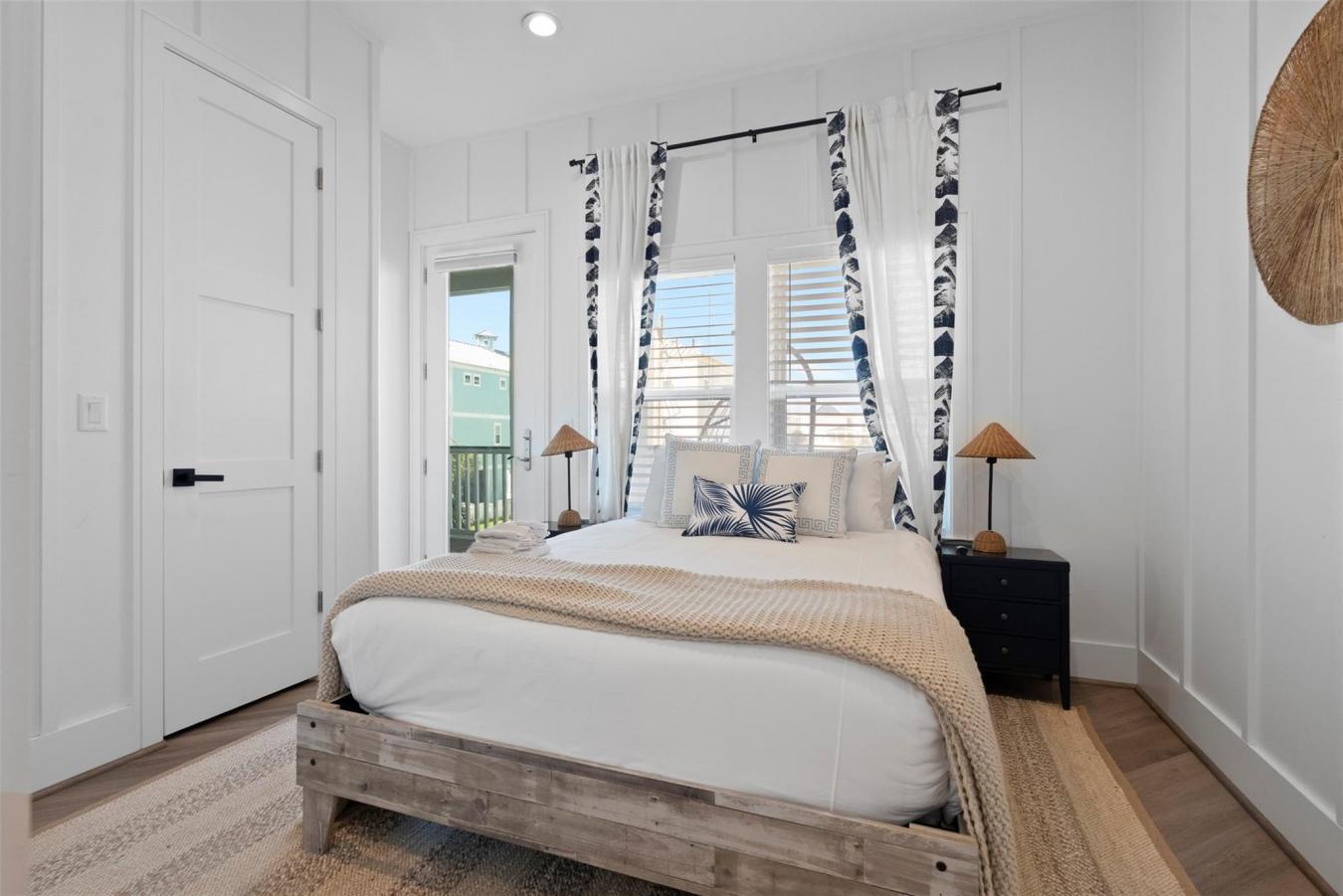 Galveston, Galveston, 77554, United States, 5 Bedrooms Bedrooms, ,5 BathroomsBathrooms,Residential,For Sale,1912937