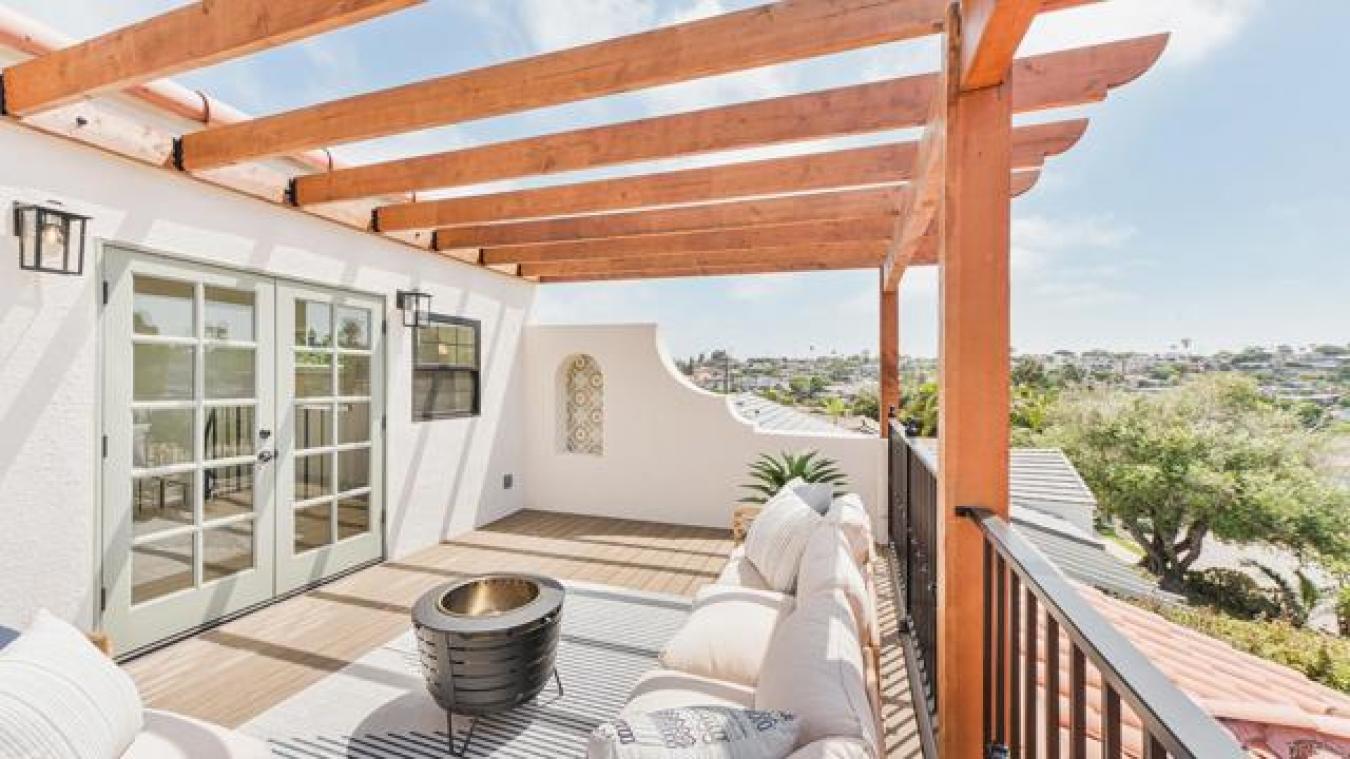 San Diego, San Diego, 92107, United States, 4 Bedrooms Bedrooms, ,3 BathroomsBathrooms,Residential,For Sale,1912936