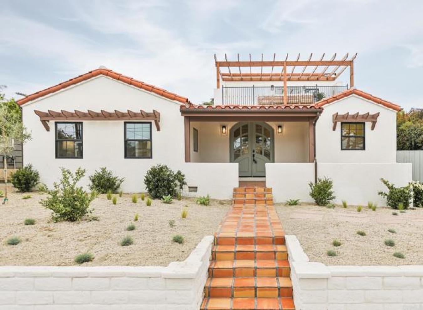 San Diego, San Diego, 92107, United States, 4 Bedrooms Bedrooms, ,3 BathroomsBathrooms,Residential,For Sale,1912936