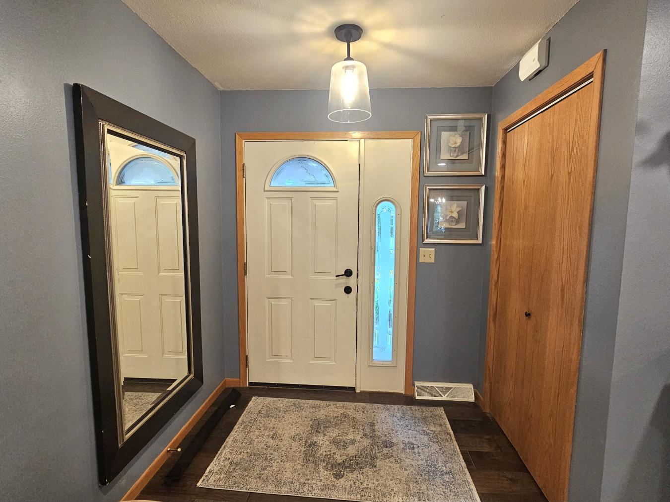 Welcome to this beautifully maintained 5-bedroom, 3-bath ranch home wi – image 9