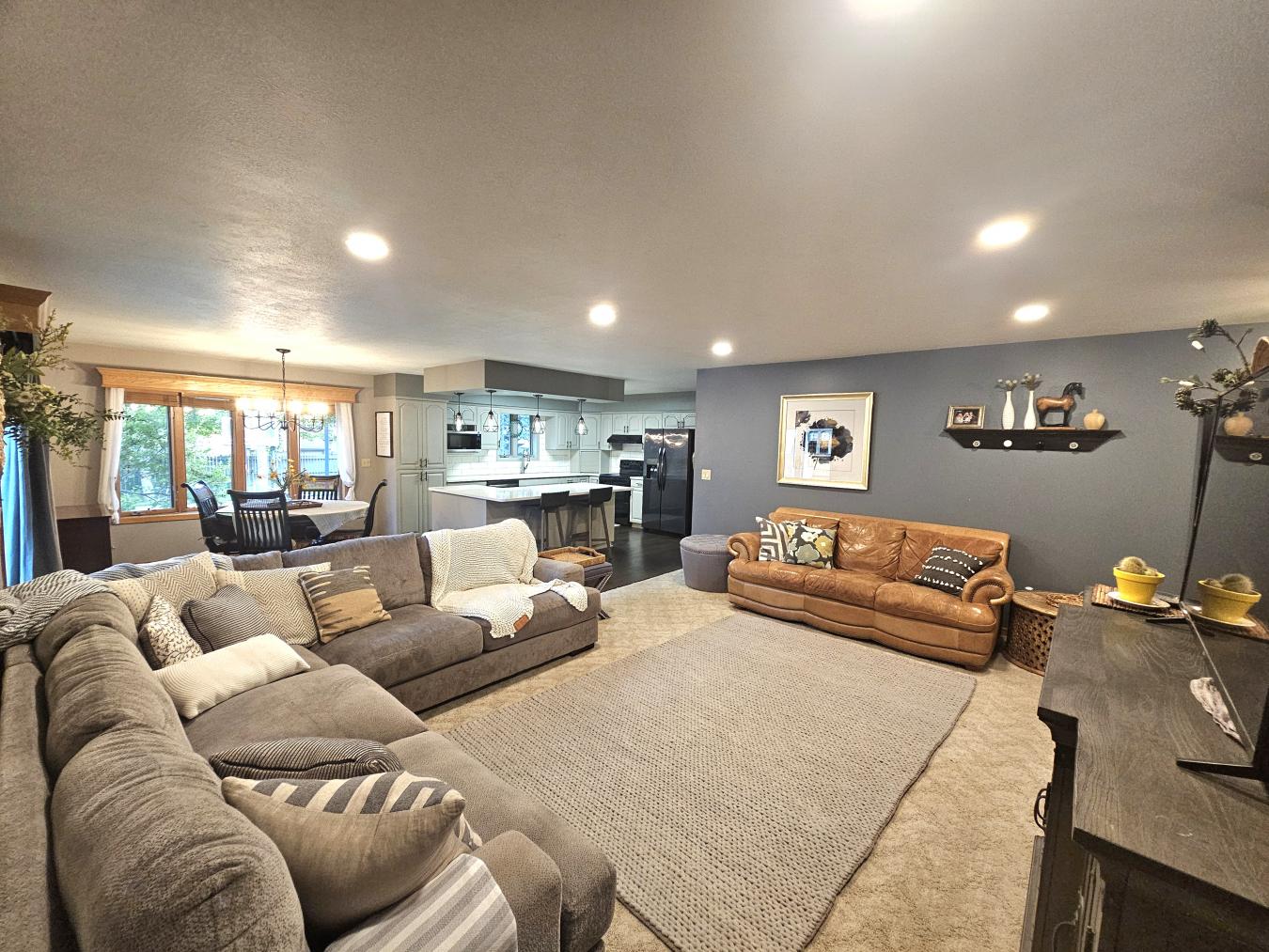 Welcome to this beautifully maintained 5-bedroom, 3-bath ranch home wi – image 13