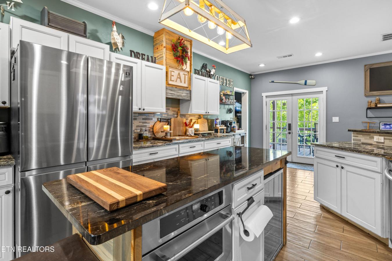 Sevierville, Jefferson County - 26, 37876, United States, 5 Bedrooms Bedrooms, ,3 BathroomsBathrooms,Residential,For Sale,1912928