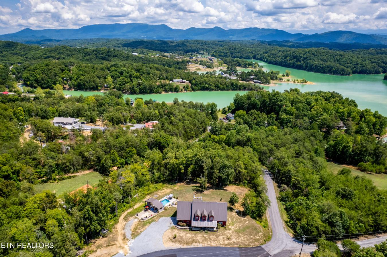 Sevierville, Jefferson County - 26, 37876, United States, 5 Bedrooms Bedrooms, ,3 BathroomsBathrooms,Residential,For Sale,1912928