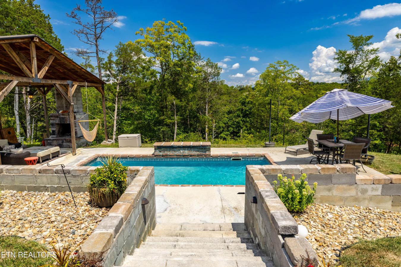 Sevierville, Jefferson County - 26, 37876, United States, 5 Bedrooms Bedrooms, ,3 BathroomsBathrooms,Residential,For Sale,1912928