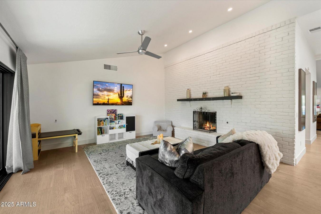 Cave Creek, Maricopa, 85331, United States, 4 Bedrooms Bedrooms, ,3 BathroomsBathrooms,Residential,For Sale,1914528