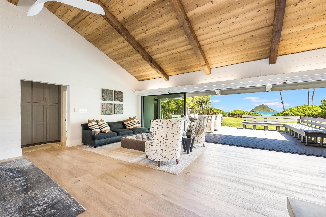 Kailua, Honolulu, 96734, United States, 3 Bedrooms Bedrooms, ,4 BathroomsBathrooms,Residential,For Sale,1963368