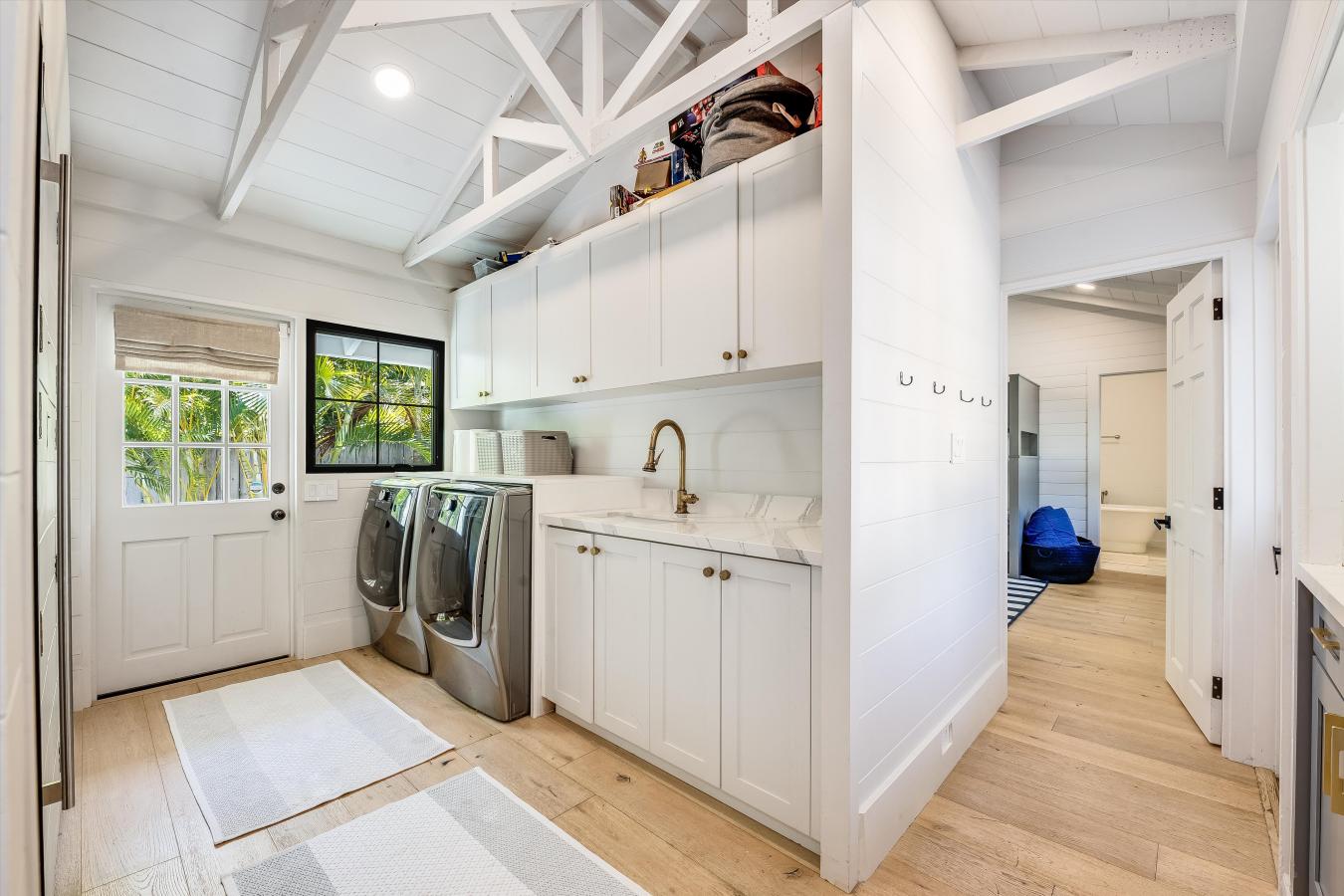 Kailua, Honolulu, 96734, United States, 3 Bedrooms Bedrooms, ,4 BathroomsBathrooms,Residential,For Sale,1963368