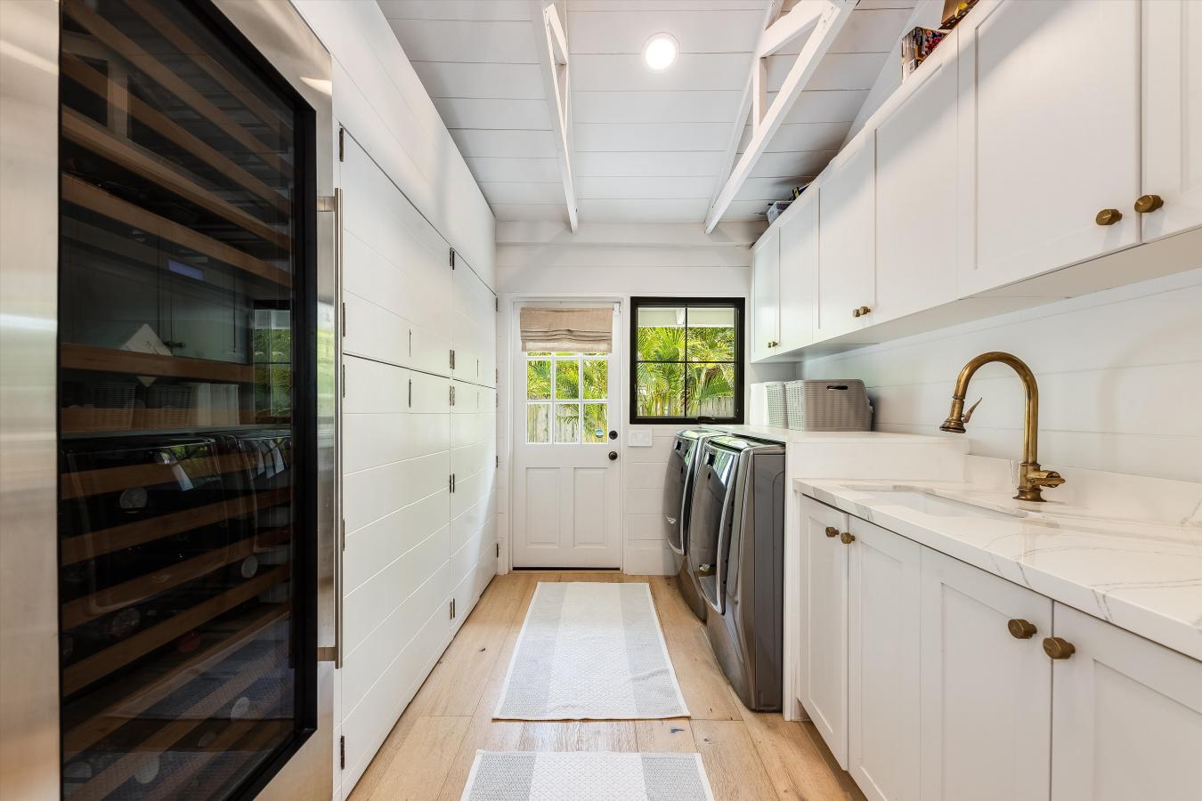 Kailua, Honolulu, 96734, United States, 3 Bedrooms Bedrooms, ,4 BathroomsBathrooms,Residential,For Sale,1963368