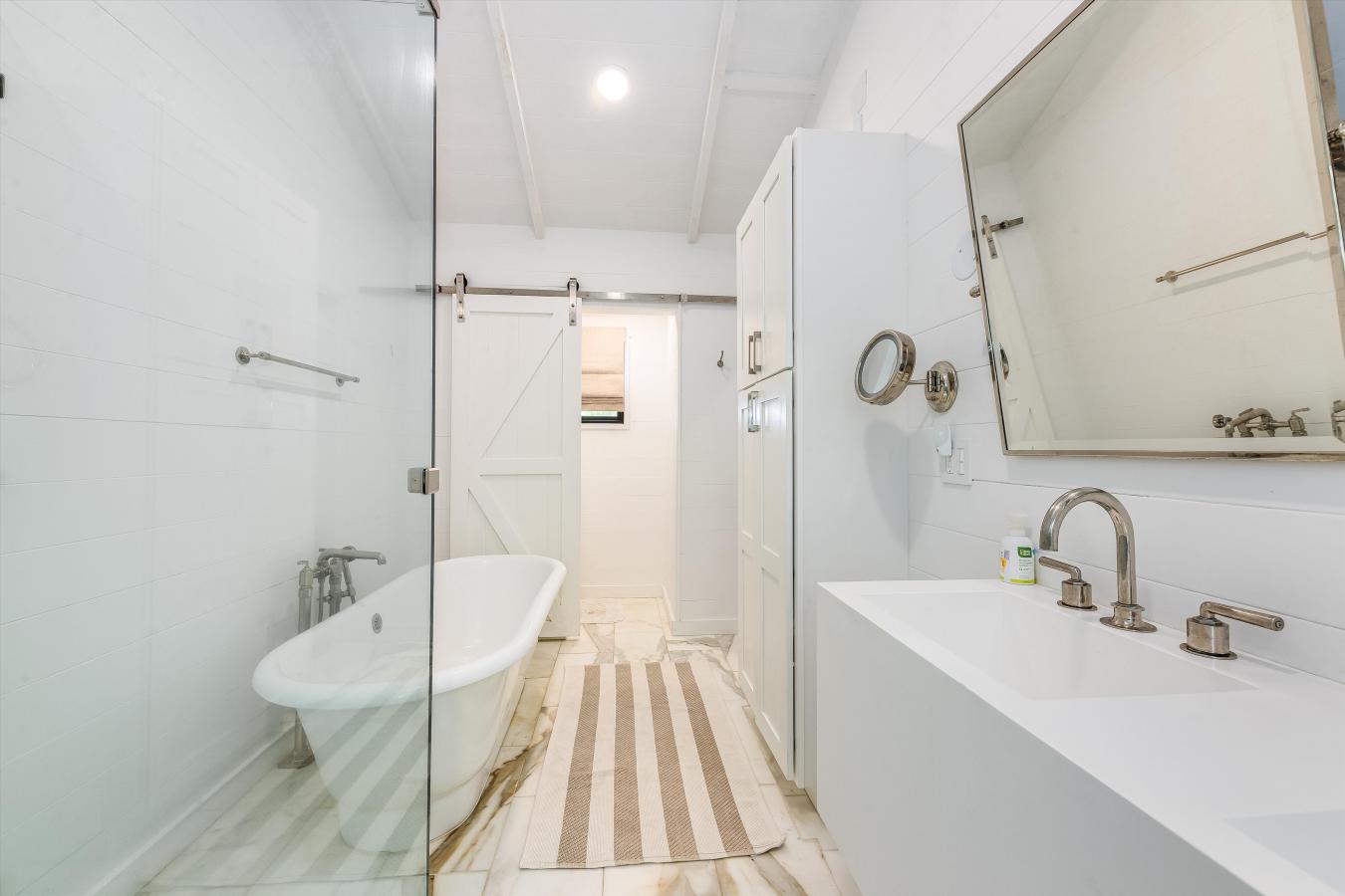 Kailua, Honolulu, 96734, United States, 3 Bedrooms Bedrooms, ,4 BathroomsBathrooms,Residential,For Sale,1963368