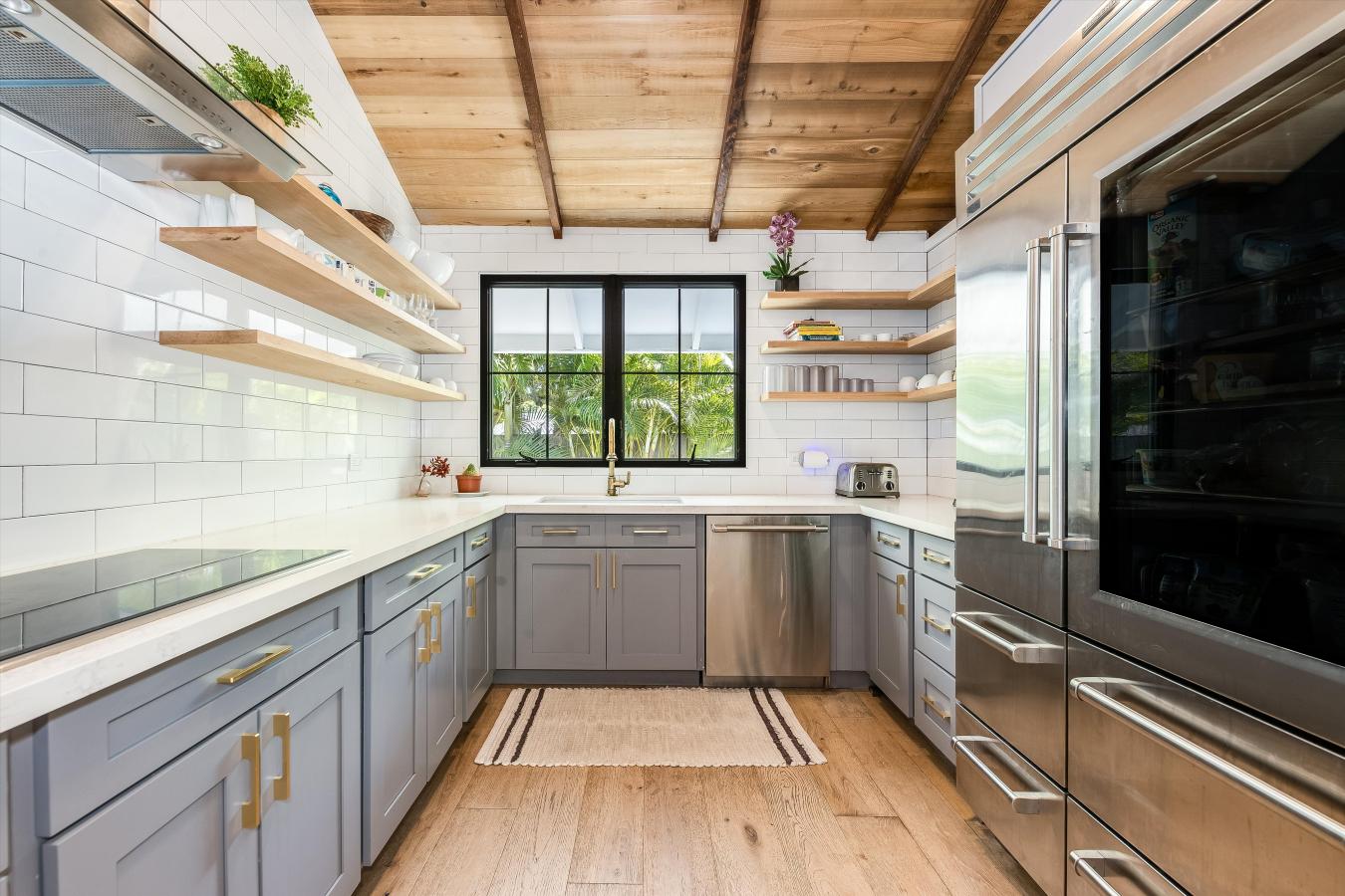 Kailua, Honolulu, 96734, United States, 3 Bedrooms Bedrooms, ,4 BathroomsBathrooms,Residential,For Sale,1963368