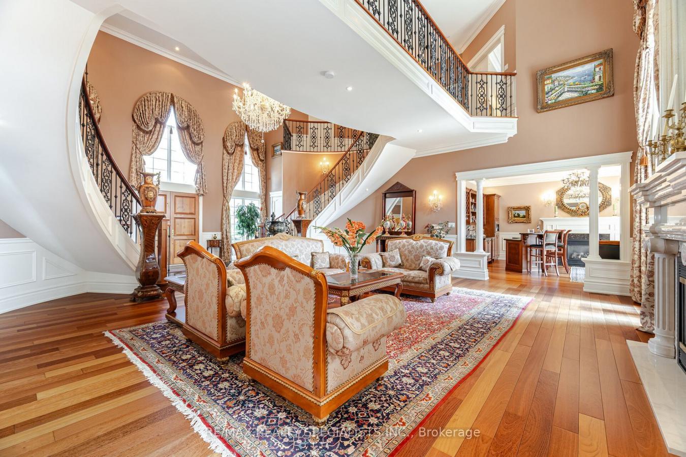 Richmond Hill, ON, L4C 6P7, Canada, 7 Bedrooms Bedrooms, ,10 BathroomsBathrooms,Residential,For Sale,1914519